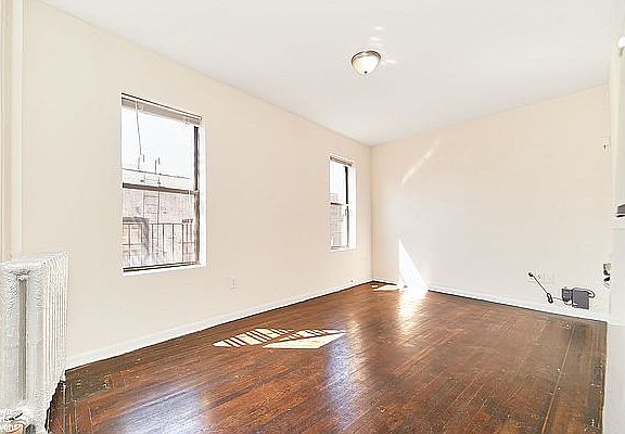 4th image of 720 W 181st St APT 54