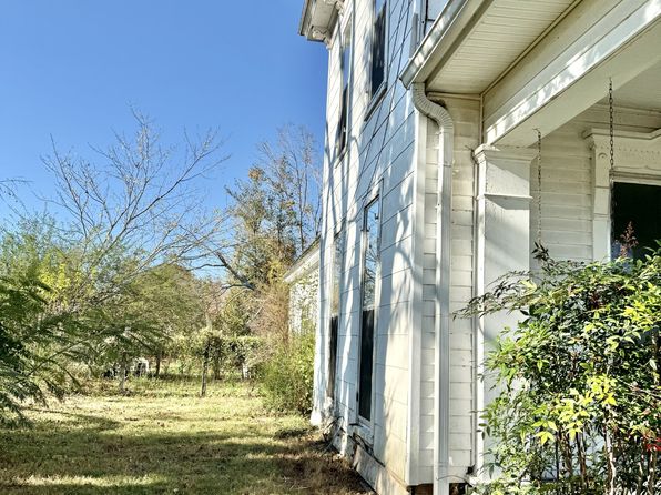 433 S Main St, Pembroke, KY 42266