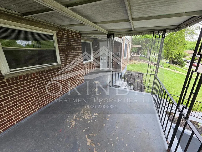2815 Oxford Ave — Photo 26