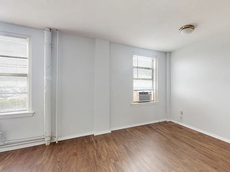 Dining/Living room