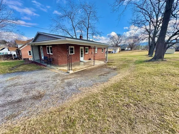 1025 W Washington St, Wytheville, VA 24382