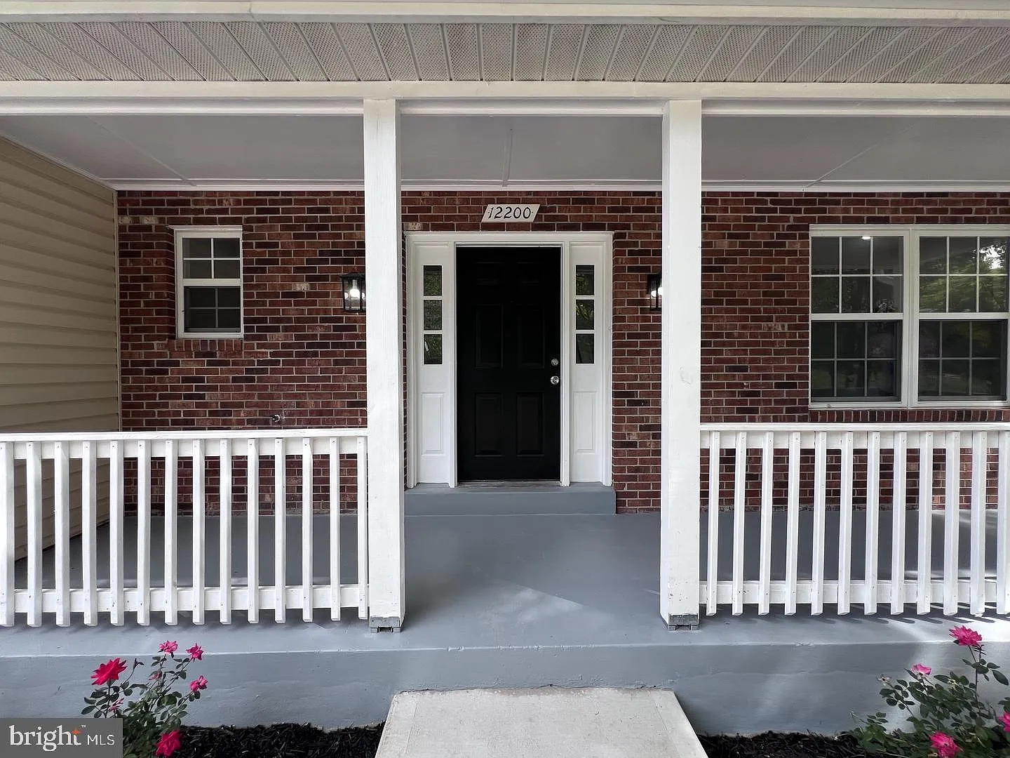 5 bed, 3.5 bath, 2032 sqft, $3,900 — Photo 3