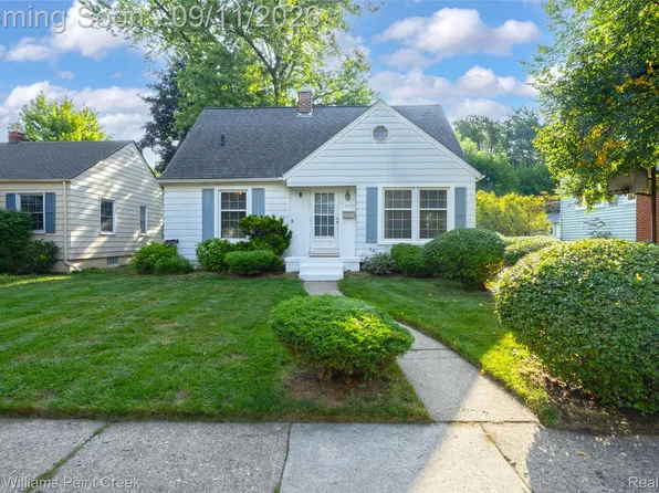 1212 Maxwell Ave, Royal Oak, MI 48067