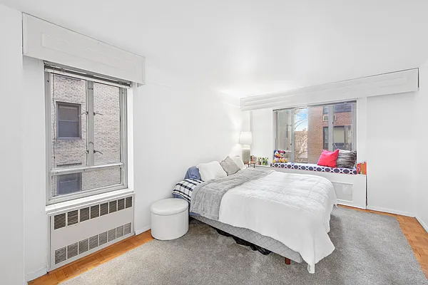 Sold by Realmart Realty LLC | media 38