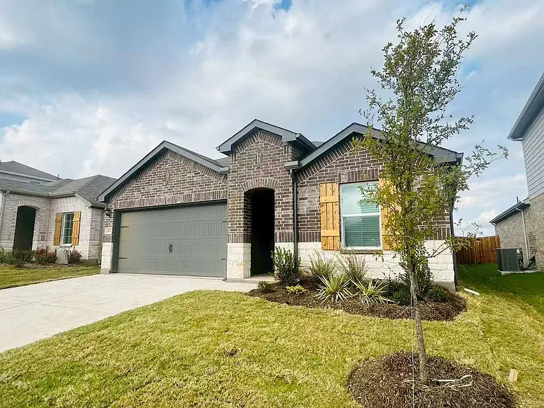 3431 Rendezvous Way — Photo 2
