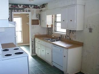 2nd image of 10162 Downing St
