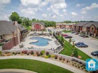 114 Liberty Pkwy APT A9, Saint Robert, MO 65584