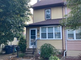 316 Harrison St, Riverton, NJ 08077