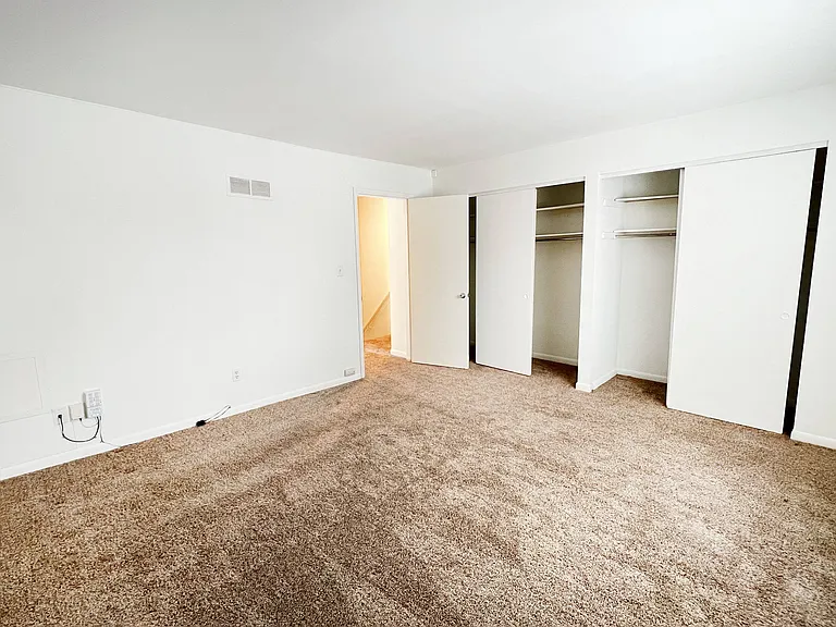 Walnut Creek Townhomes — Photo 40