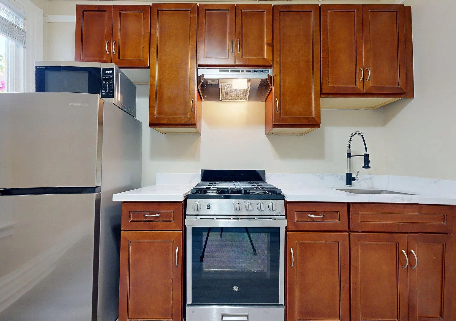 445 Octavia St — Photo 3