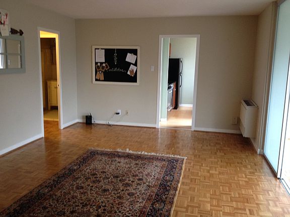 Main Room/Doorway to Kitchen