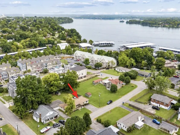 307 24th St, Old Hickory, TN 37138