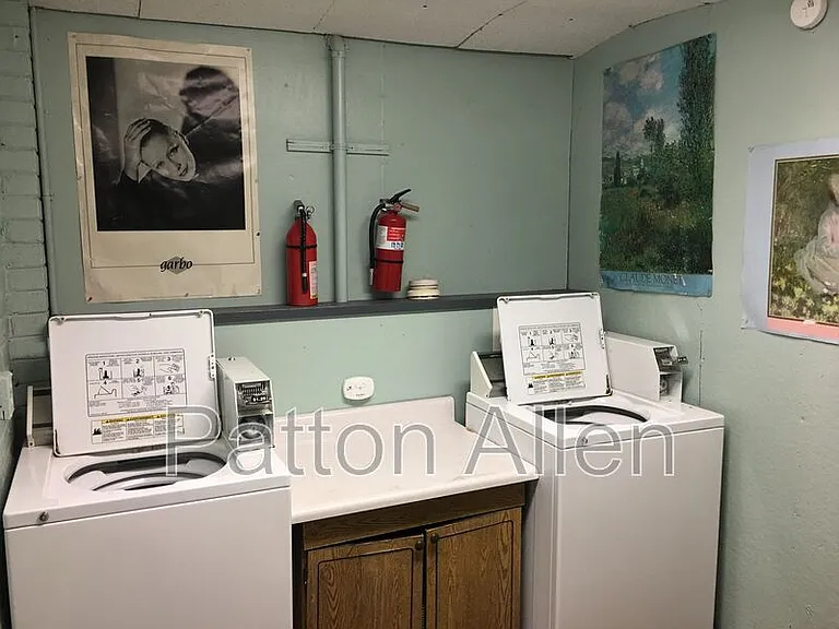 130 Edwin Pl #1 — Photo 12