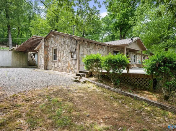 1014 Buck Island Rd, Guntersville, AL 35976