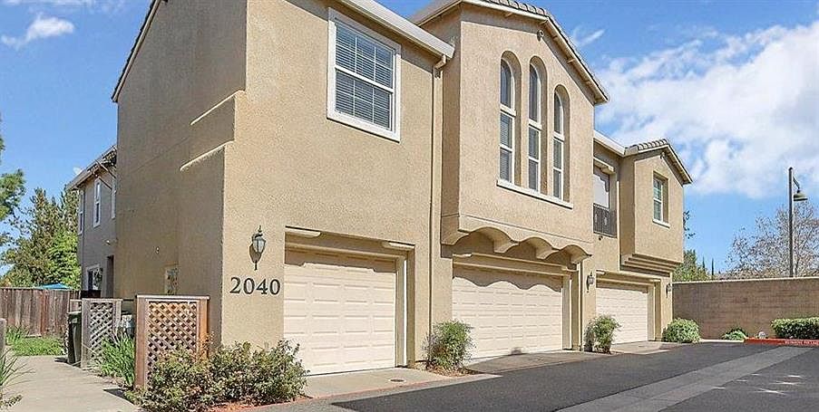 1st image of 2040 Sierra View Cir Unit 2