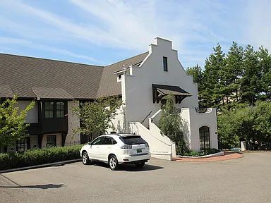 Ivory House — photo 9