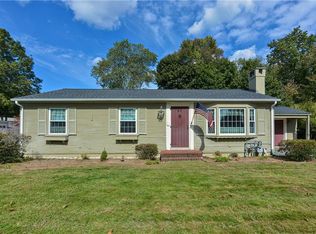 27 Shady Ln, Riverside, RI 02915