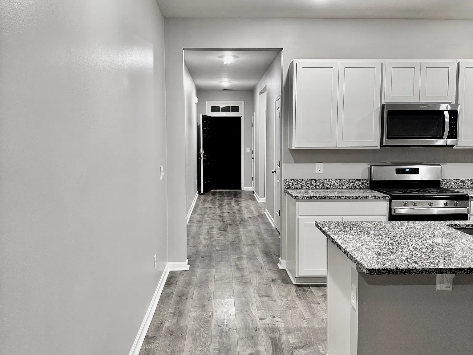 5278 Owens Ln — Photo 3
