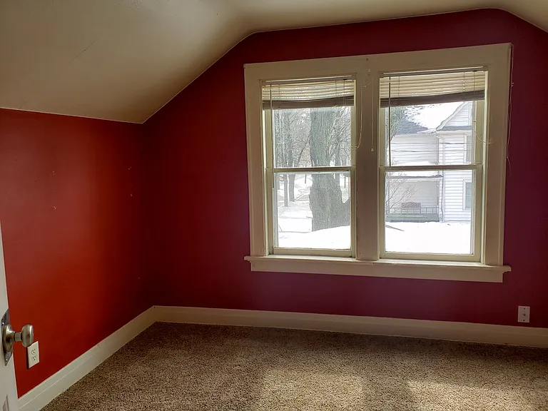 204 Ruder St — Photo 12
