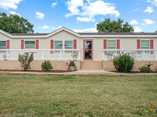 250 E 3rd St, Bloomington, TX 77951
