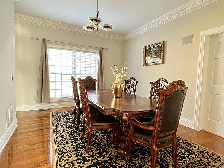 256 W Haviland Ln — Photo 9