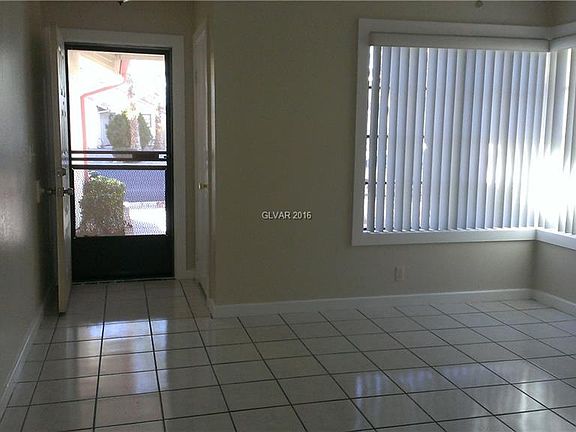 3rd image of 4824 Farlington Dr #0