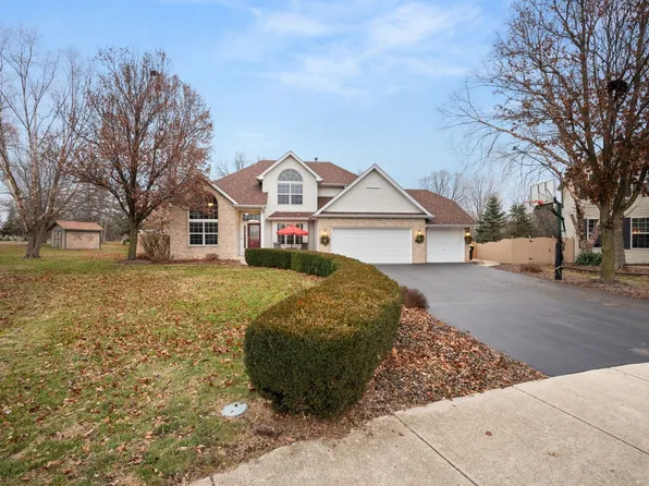 677 Andrea Ct, Yorkville, IL 60560