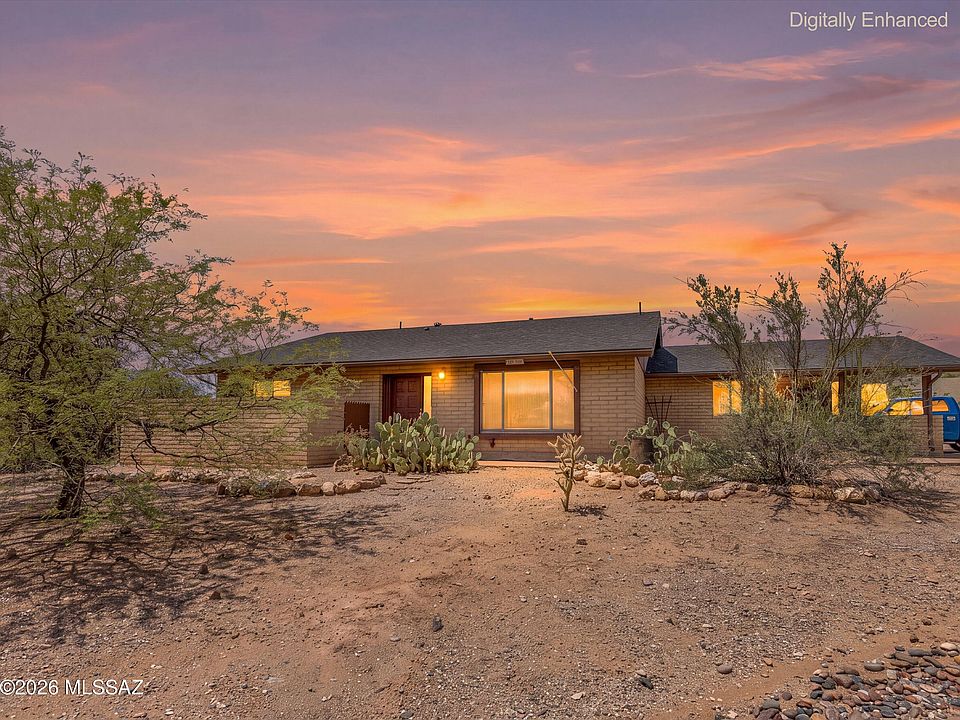 1st image of 3832 N Gunnison Dr
