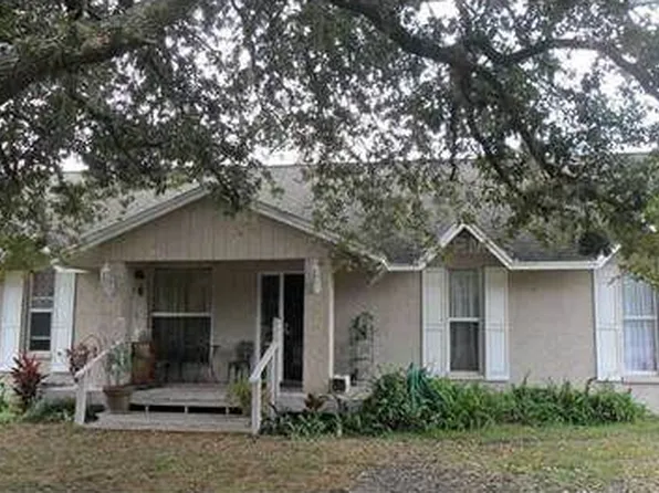 28424 Deedra Dr, Zephyrhills, FL 33544