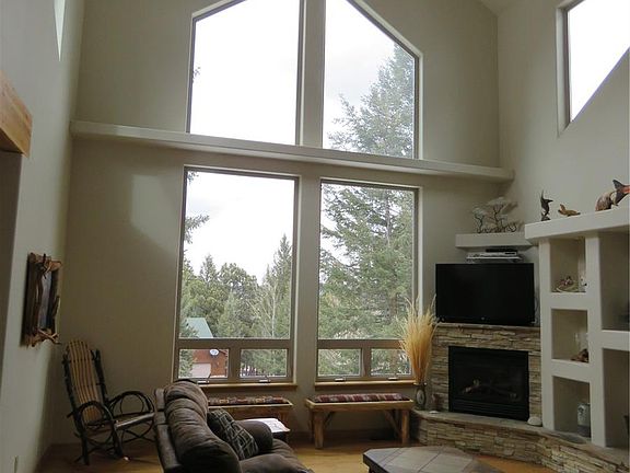 3rd image of 1225 Karen Ln
