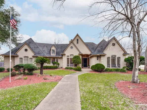 338 Timbercreek Dr, Lake Jackson, TX 77566