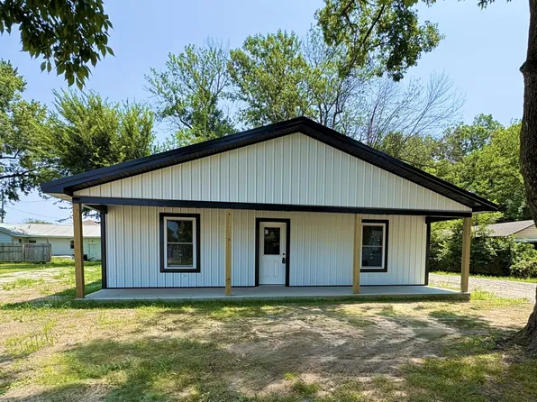 1204 Poplar St, Lamar, MO 64759