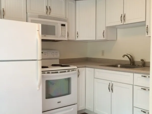 16 Etna Rd, 16 Etna Rd #2, Hanover, NH 03755