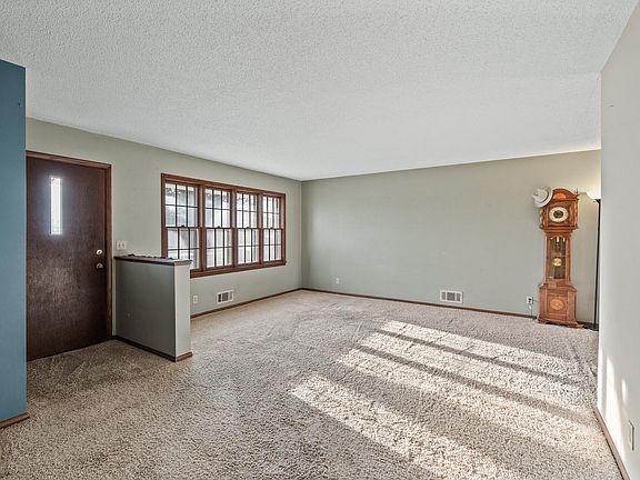 4th image of 5501 Orchard Ave N