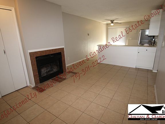 4th image of 2906 Straus Ln APT D