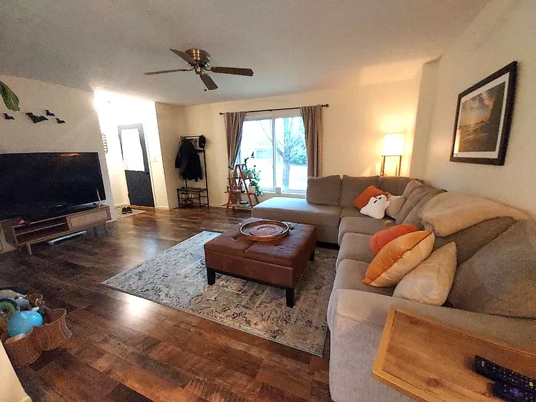 206 Acorn Ln — Photo 6