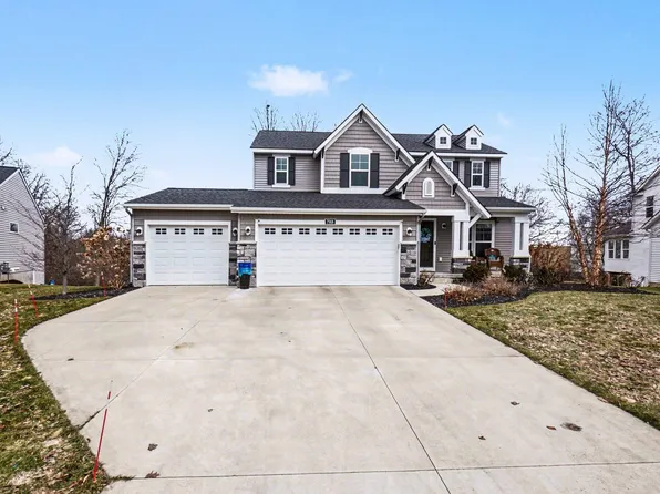 7918 Carlisle Crossing Blvd, Byron Center, MI 49315