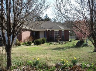 403 Amber St, Huntsville, AR 72740