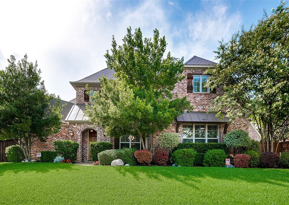 1st image of 8515 Groveland Dr