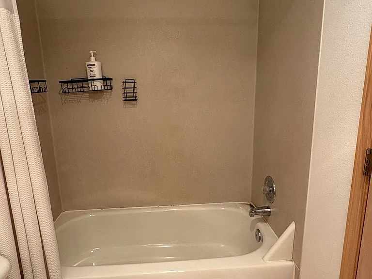 Bathroom/toilet