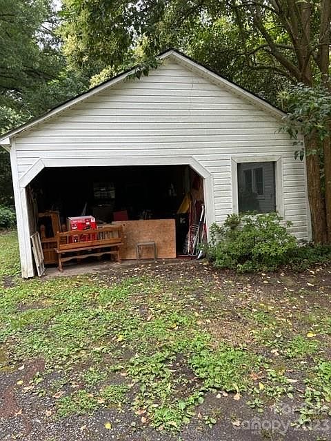 2nd image of 508 Cherryville Rd