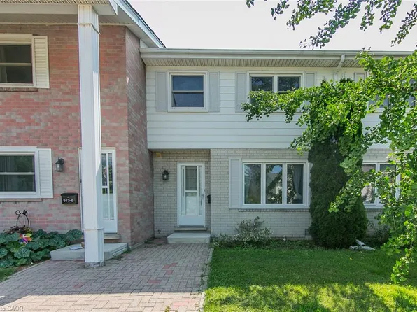 513 Weber St N #C, Waterloo, ON N2L 4G1