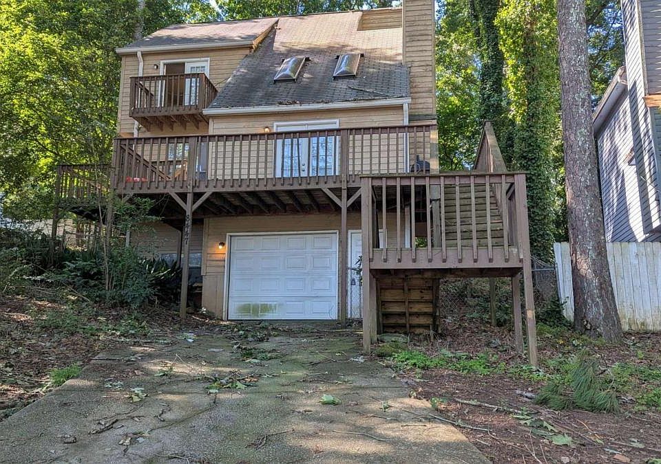 1st image of 8447 Lake Dr