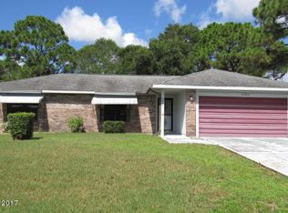 1060 Lee Ave NW, Palm Bay, FL 32907