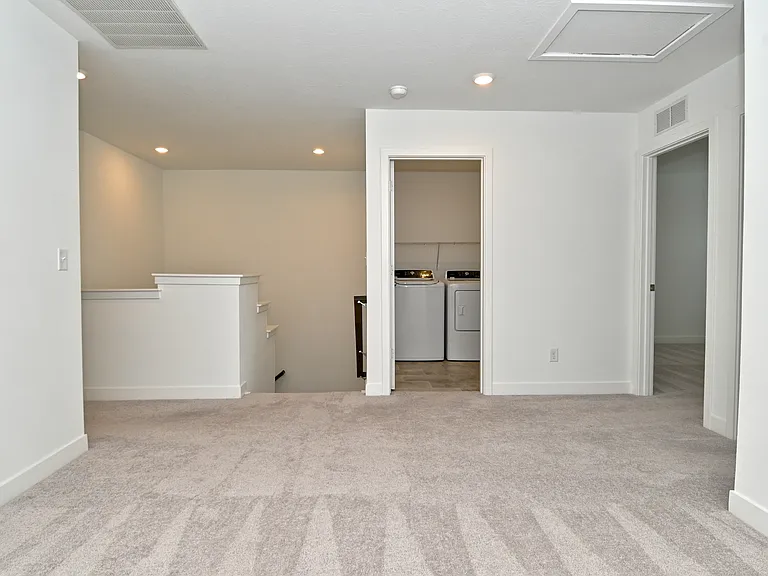 1728 Trinity Ln — Photo 19