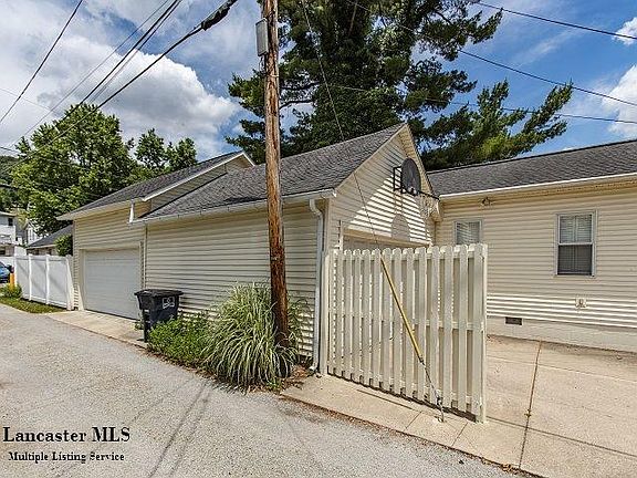 3rd image of 223 Wilson Ave
