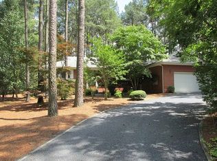 103 Chestnut Ct, West End, NC 27376