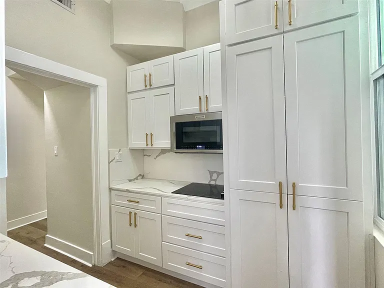1427 Church St #1 — Photo 8