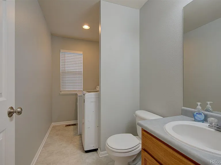 9141 Sunningdale Rd — Photo 23