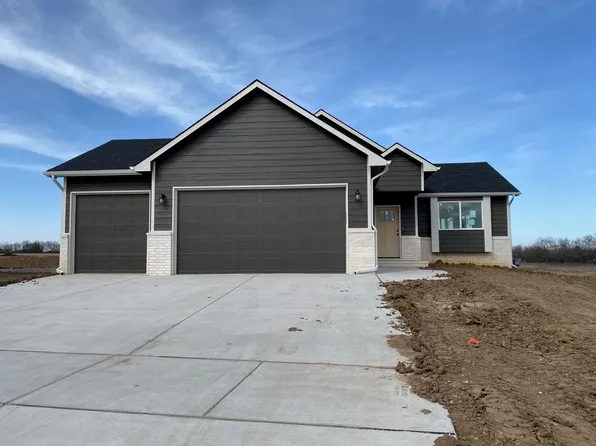 10718 E Bonita St, Wichita, KS 67207